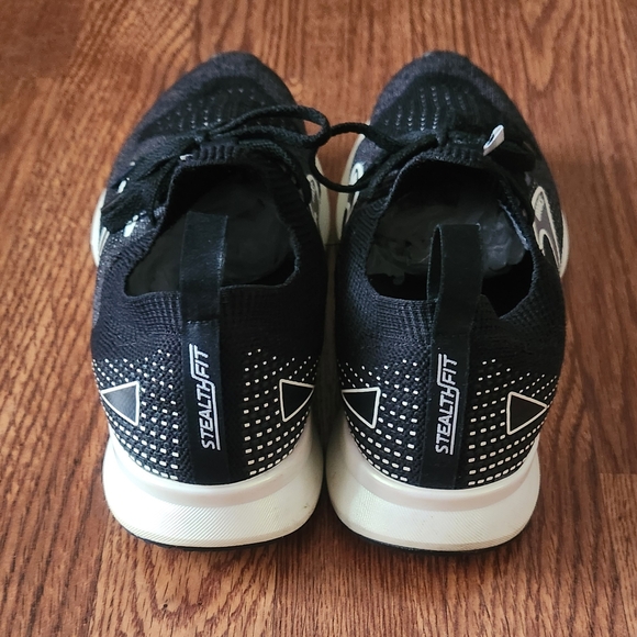 Brooks Black and White Levitate Sneakers - Picture 5 of 5